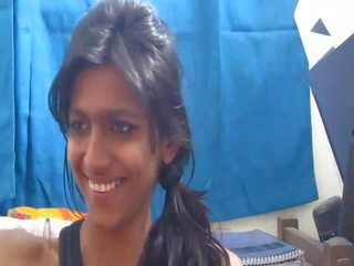 Non-nude heetste indisch school- dochter op webcam - desibate*