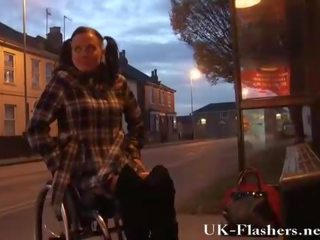 Disabled leah caprice blink muschi im öffentlich