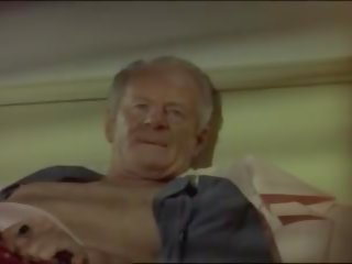 Uschi digard in kers- harry & raquel 1970: gratis seks video- 87