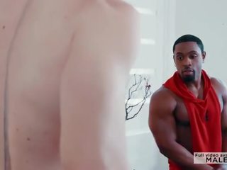 Glamcore międzyrasowe gej seks wideo