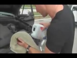 Chubby Bimbo: Free Car Breakdown dirty video film d5