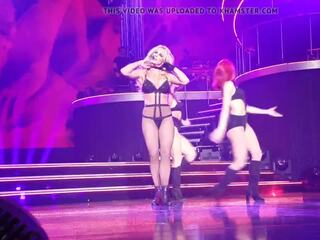 Britney spears žít v las vegas finále mov 12-31-2017