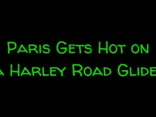 ปารีส ได้รับ sensational บน a harley ถนน glide, เอชดี xxx ฟิล์ม 0e