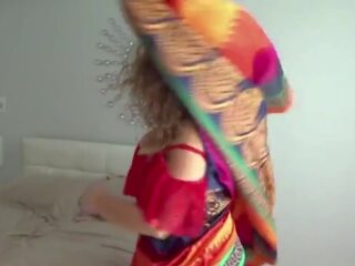Desi india punane saree tädi undressed osa - 1: hd porno 93